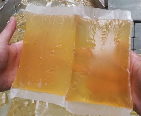 Слипчивая упаковка горячая плавит фильм полиэтилена 0.035mm упаковывая